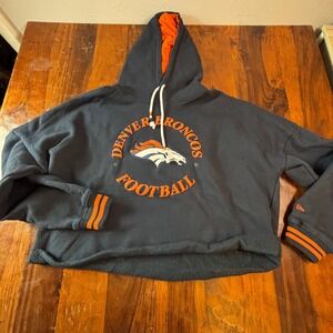 New Era Denver Broncos NFL Cropped Hoodie Navy Blue Orange Large